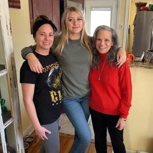 Meet your Posher, Stacy